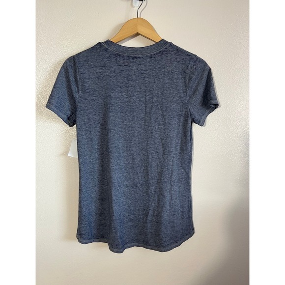 Disney I Love Mickey Pretzel T-shirt size small - Picture 2 of 3